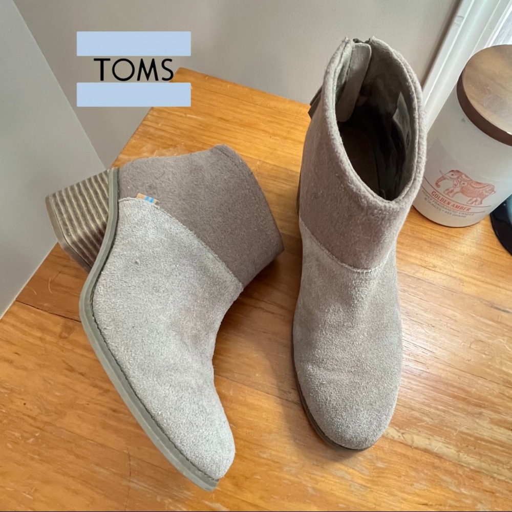 Toms Lacey 2-Tone Suede Ankle Boots - Pristine